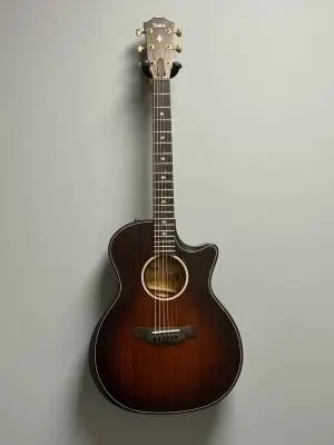 Taylor Guitars - 324CE B.E.